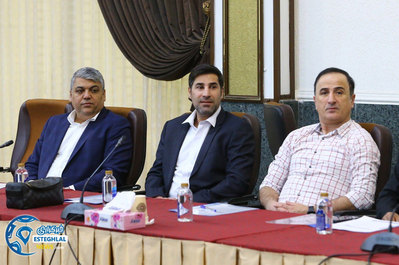 پیشکسوتان باشگاه استقلال(تاج)