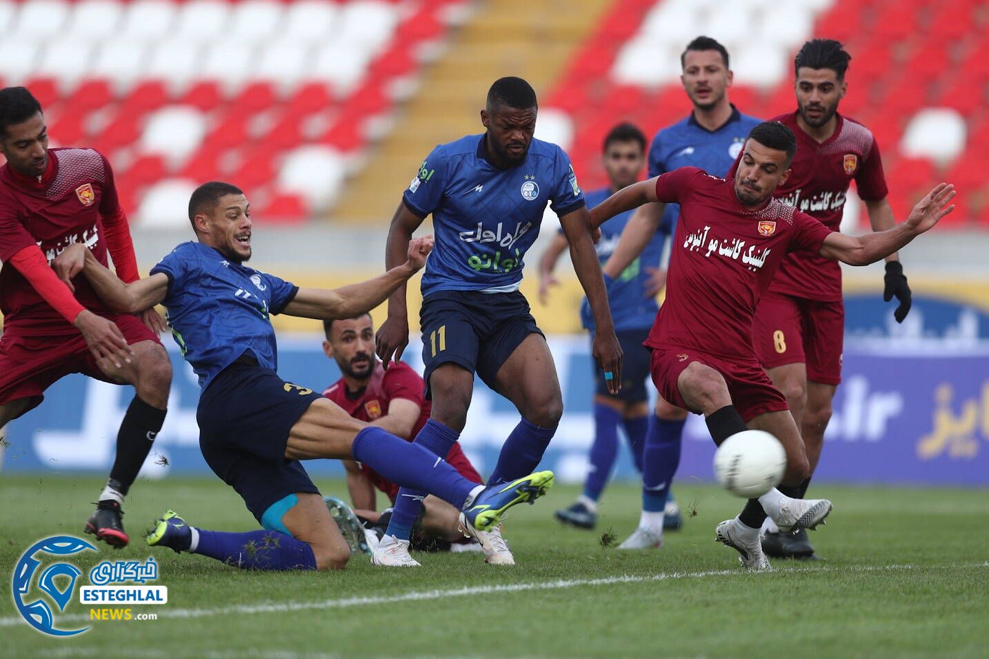 پدیده 0-3 استقلال