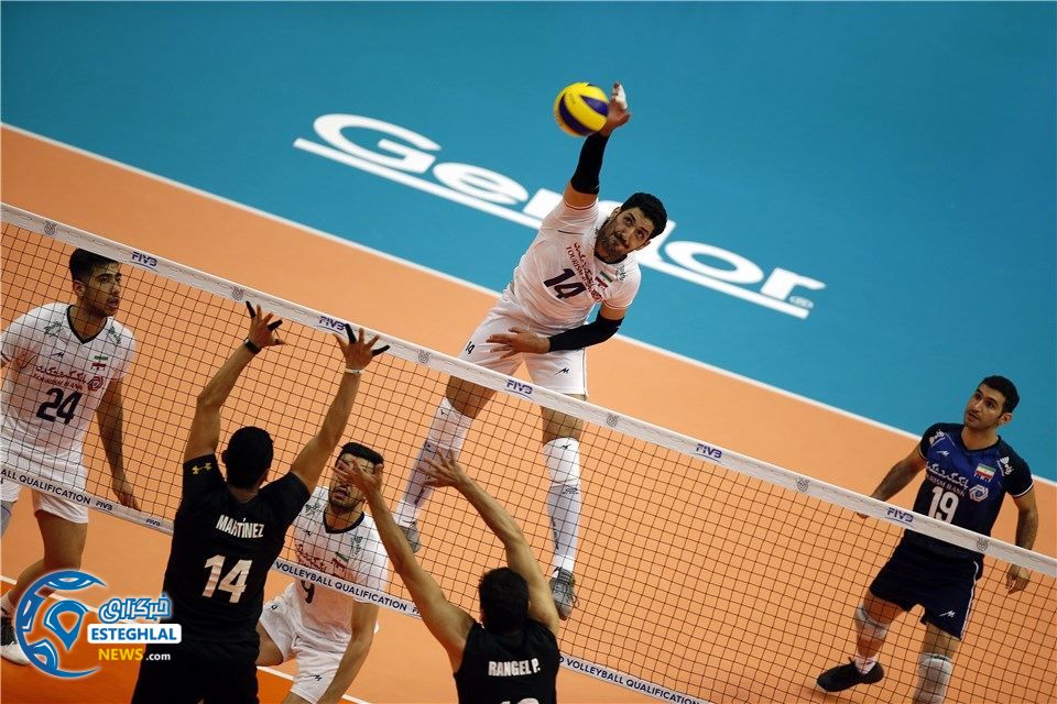 دیدار تیم های ملی والیبال ایران و مکزیک