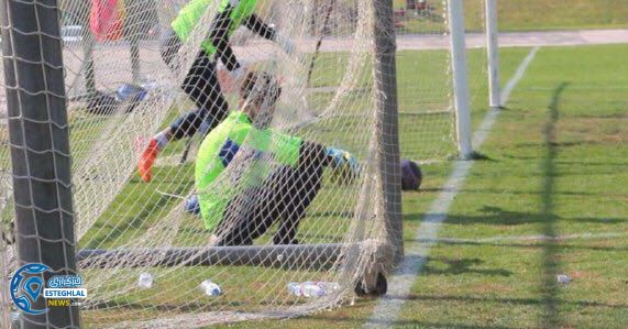 تمرین دروازبانان استقلال