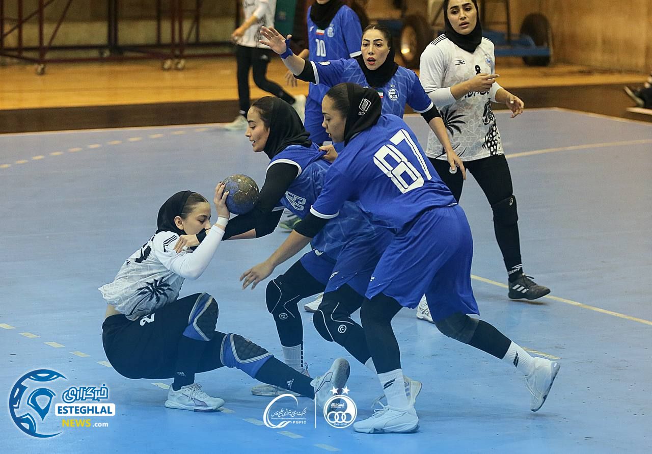 تیم هندبال بانوان استقلال