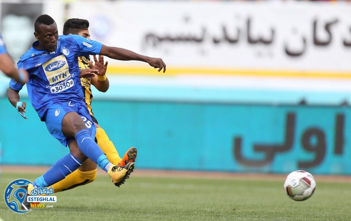 دیدار استقلال و سپاهان