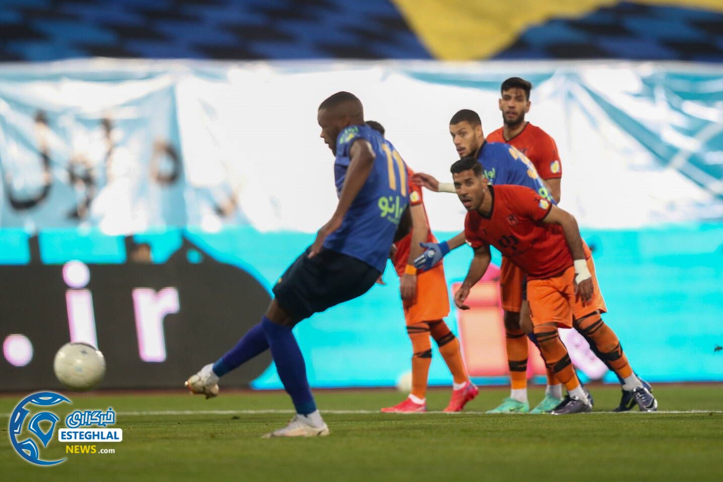 استقلال 3-2 مس رفسنجان