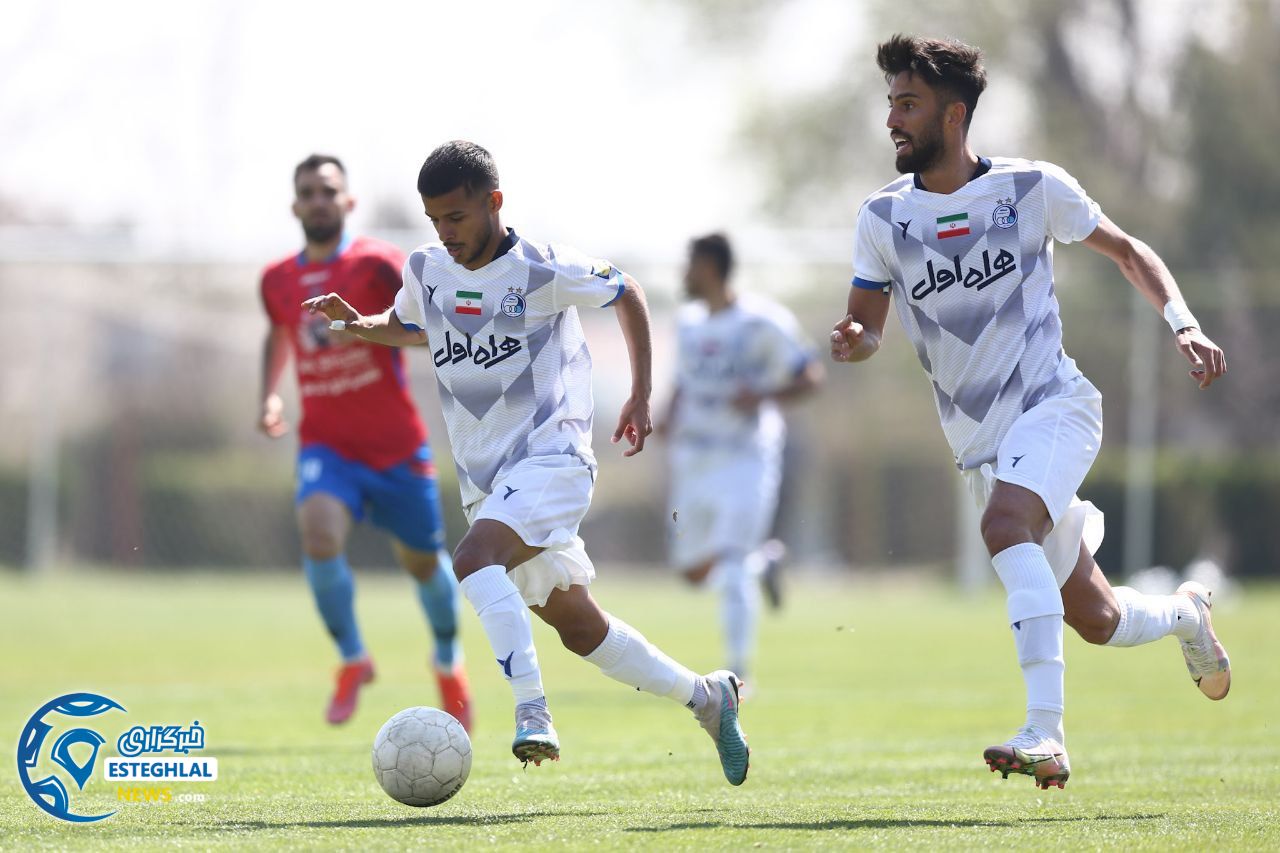 دیدار دوستانه استقلال و نساجی