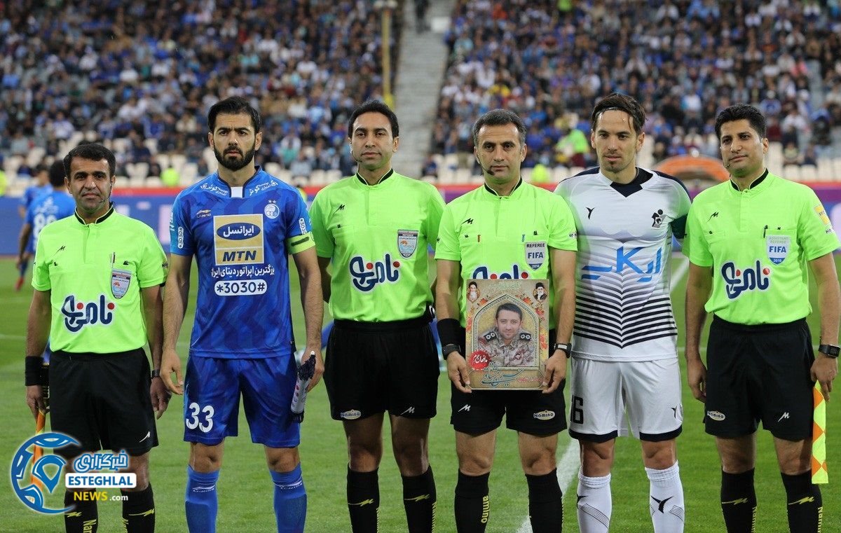 دیدار استقلال و پیکان