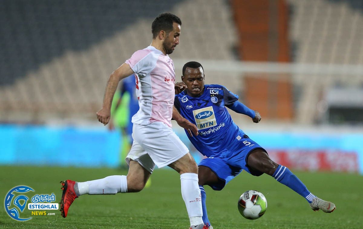 دیدار استقلال و نساجی