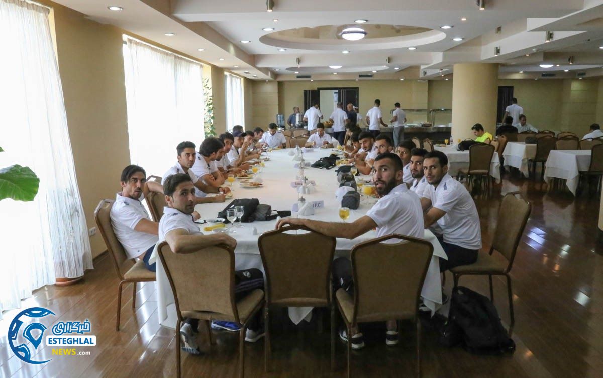 کاروان استقلال