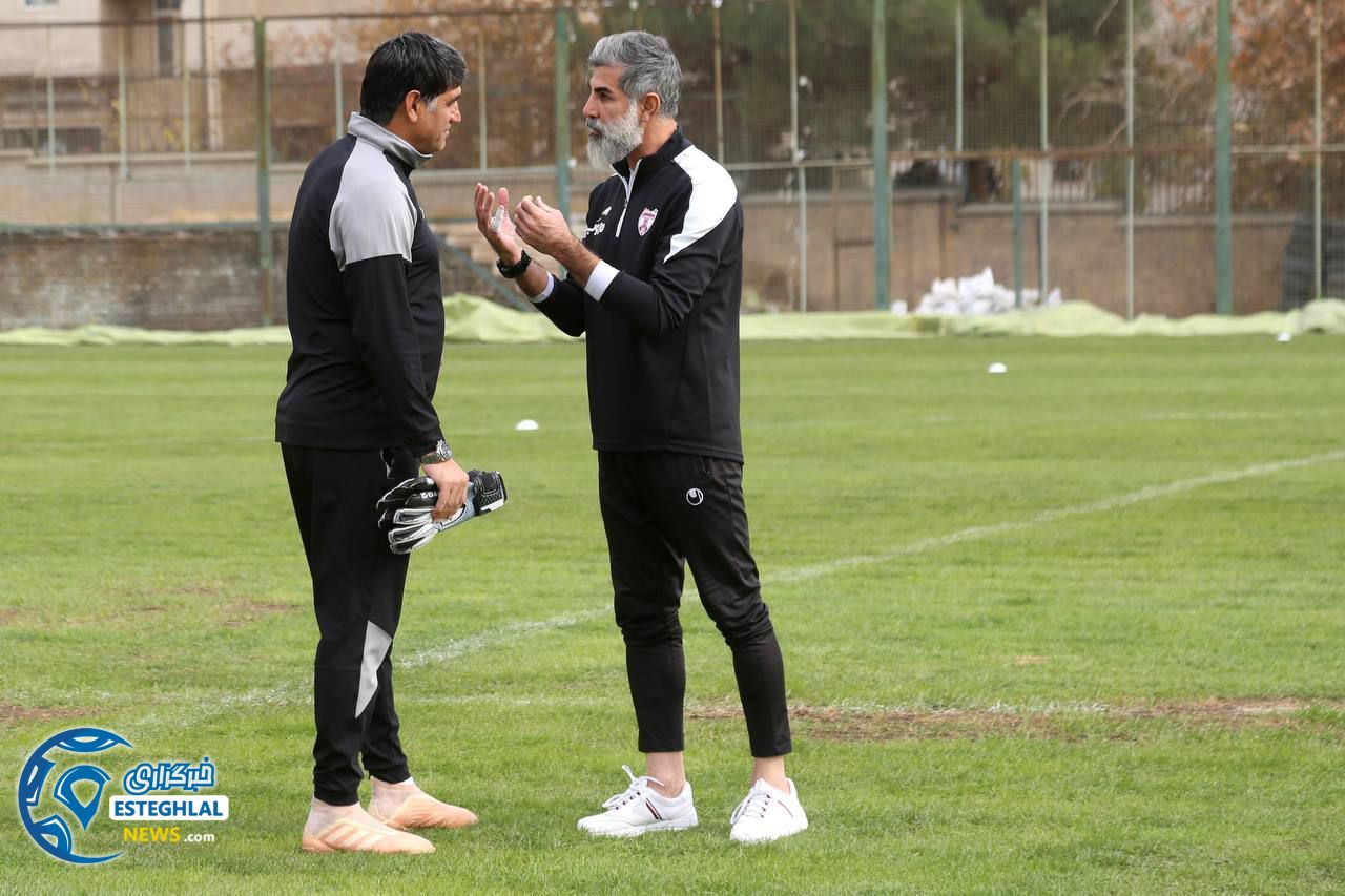 تیم فوتبال استقلال