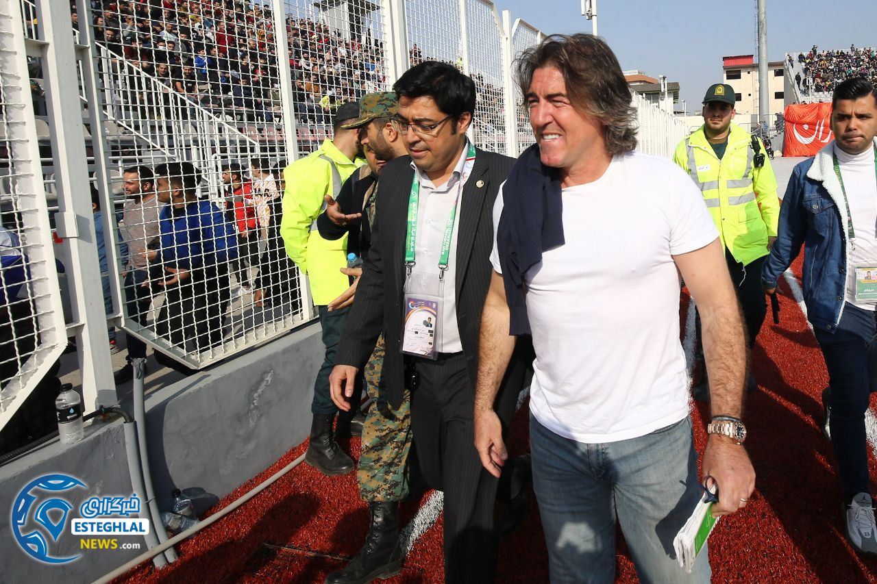 حواشی دیدار نساجی و استقلال