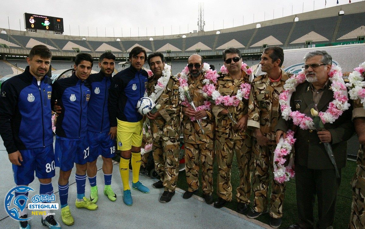 دیدار استقلال و پیکان