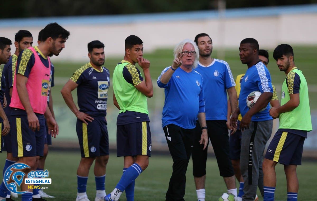 تمرین استقلال