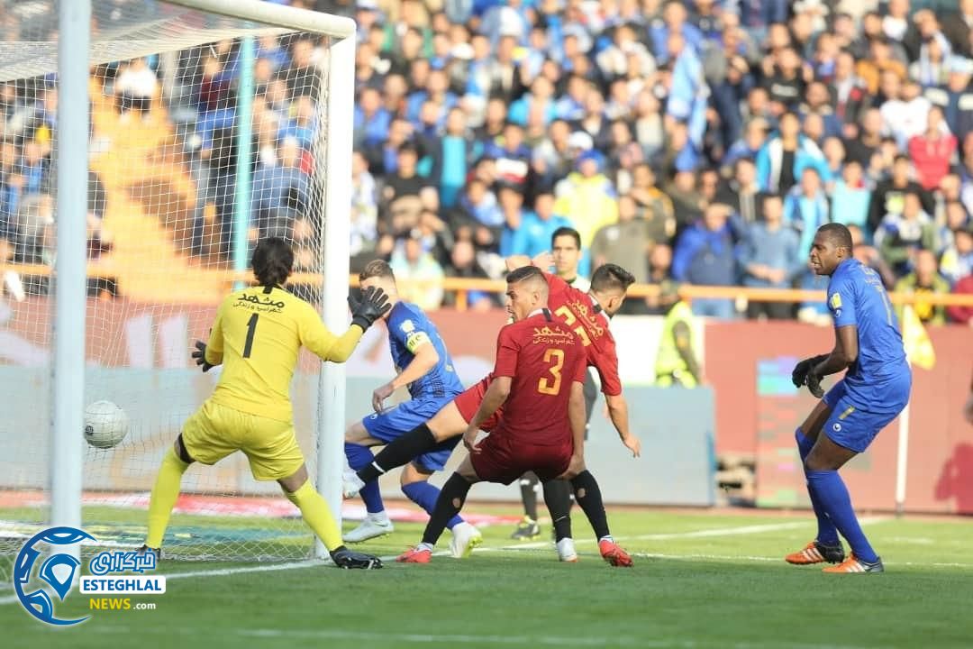 دیدار استقلال و شهر خودرو