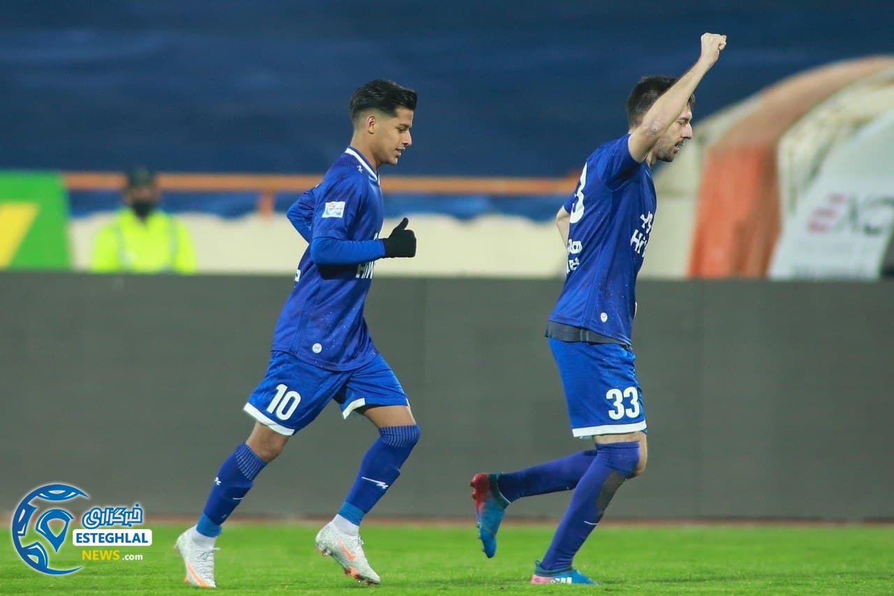 دیدار استقلال و ماشین سازی