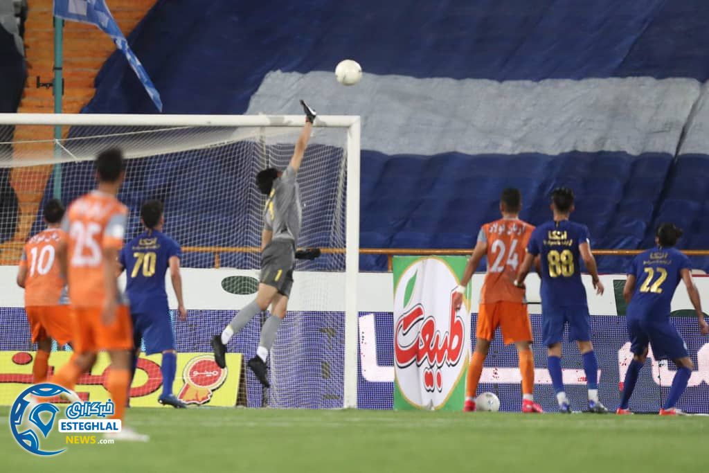 دیدار استقلال و سایپا