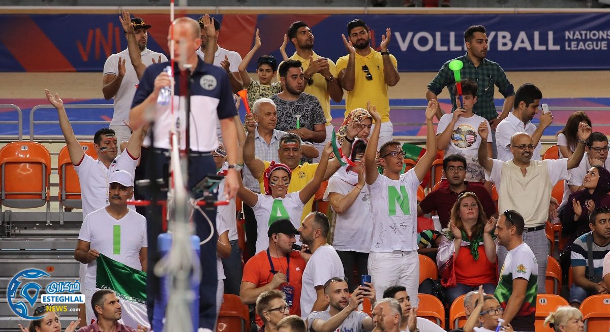 دیدار تیم های ملی والیبال ایران و امریکا