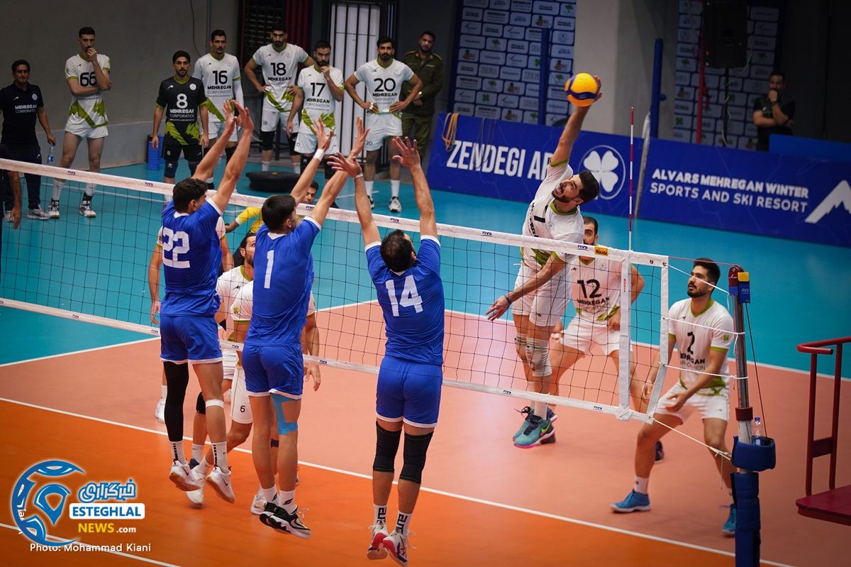 تییم والیبال استقلال گنبد