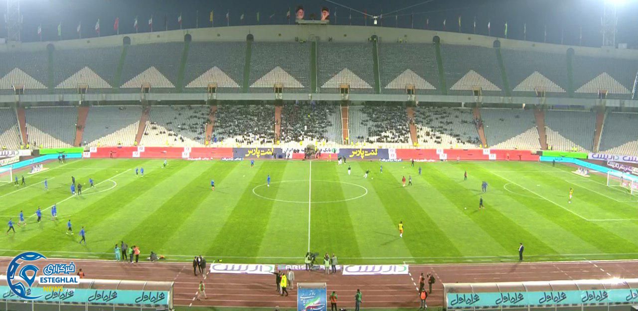 حواشیه بازی استقلال و صنعت نفت آبادان