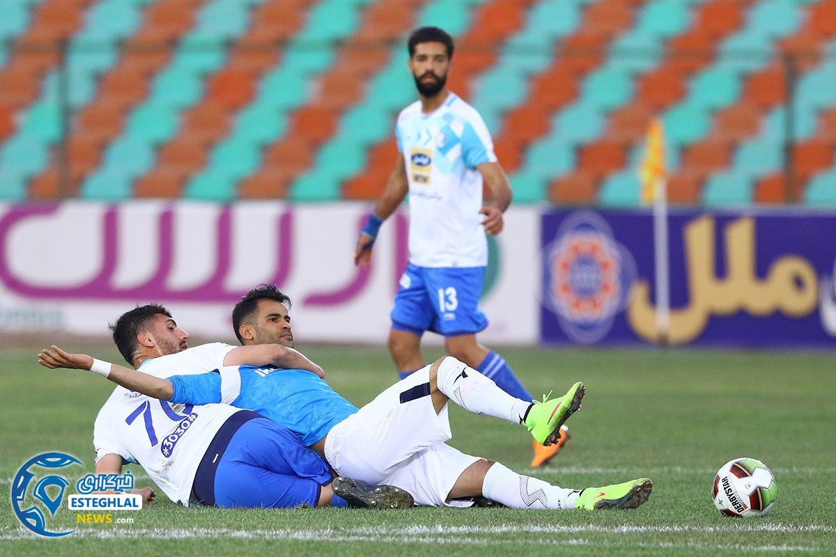 دیدار پیکان و استقلال