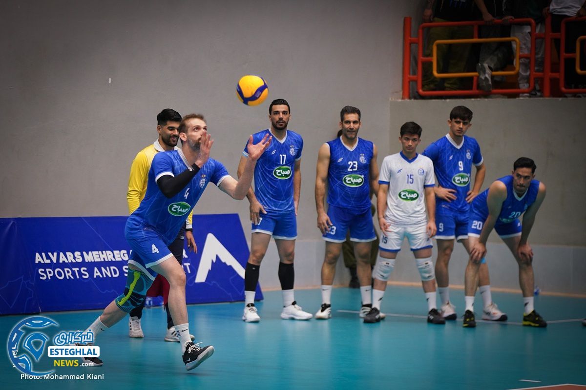 تییم والیبال استقلال گنبد