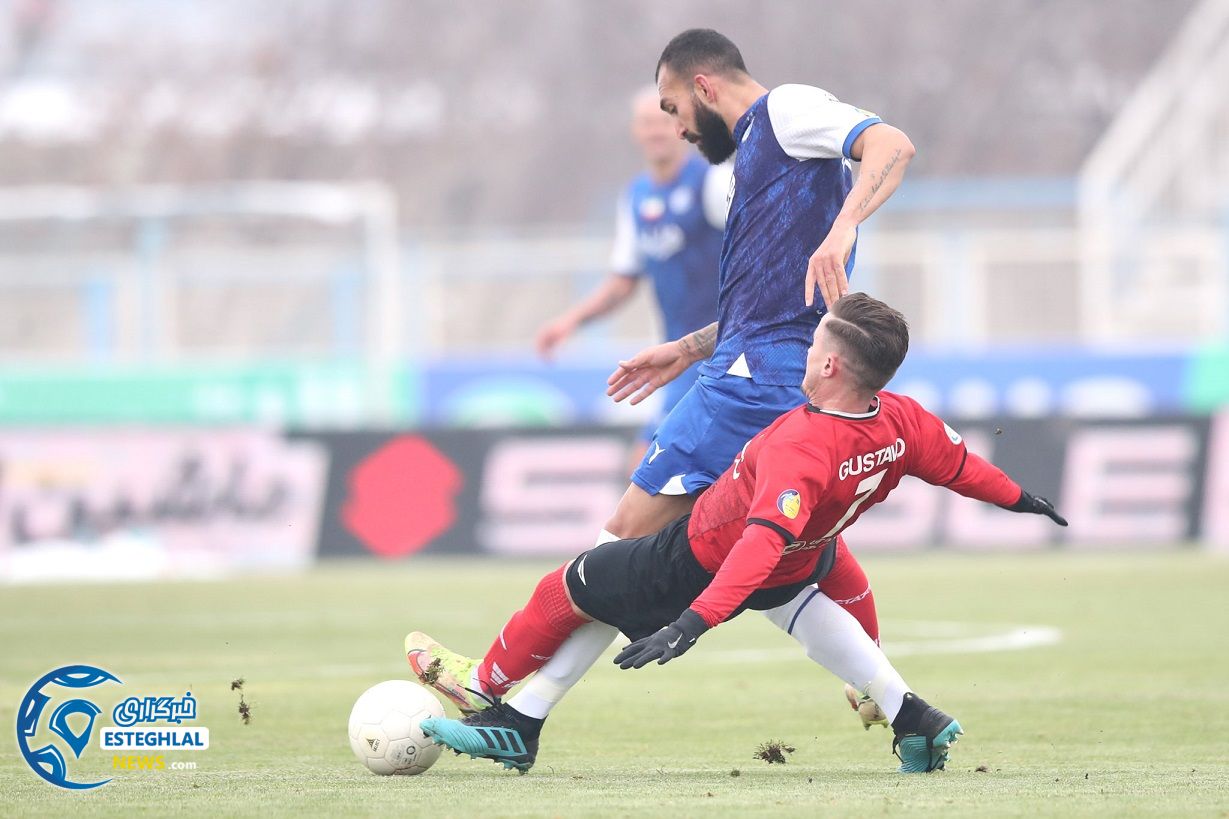 تراکتور 2-0 استقلال