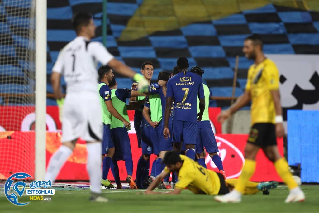 دیدار استقلال و سپاهان