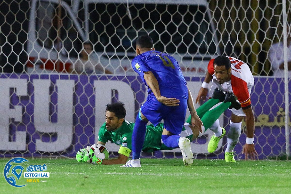 دیدار گل ریحان و استقلال