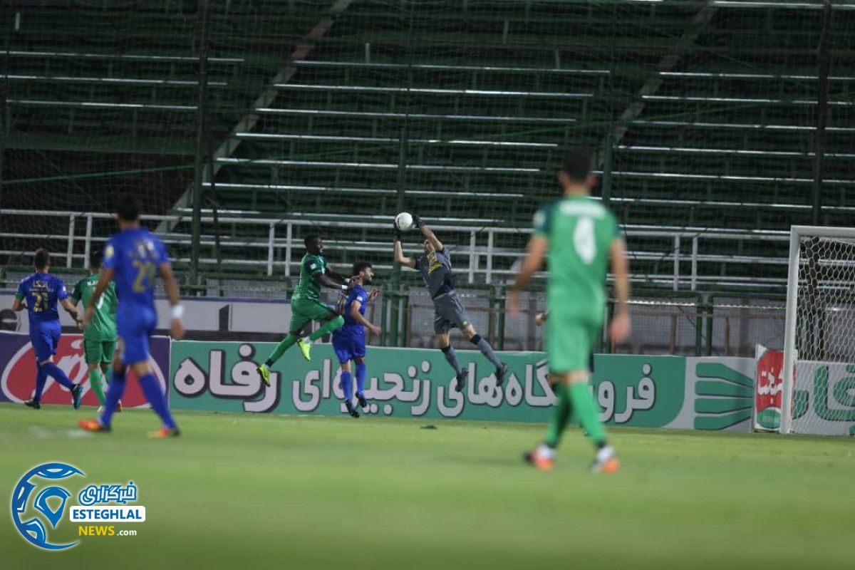 دیدار ذوب آهن و استقلال