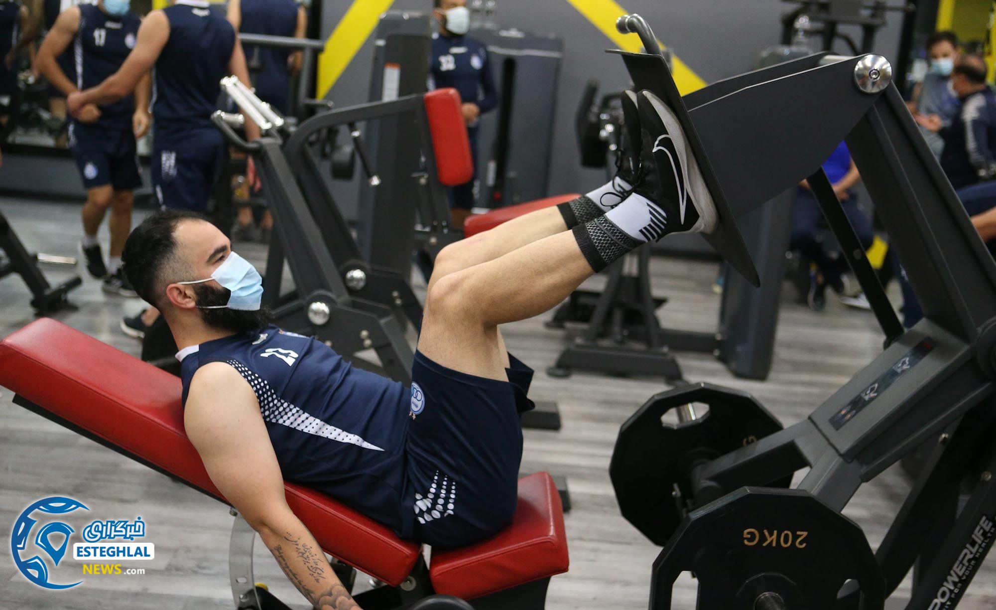 تمرین وزنه استقلال