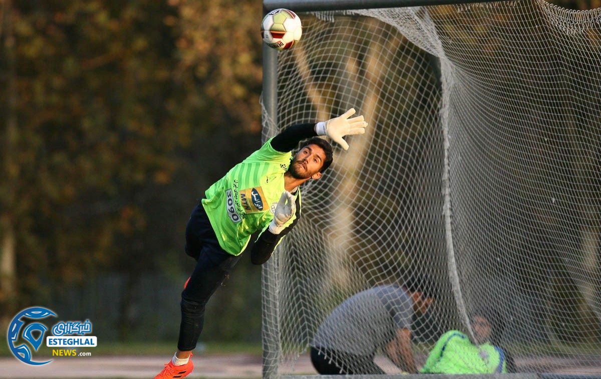 سید حسین حسینی در تمرین استقلال