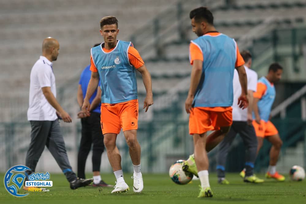 تمرین استقلال در دبی