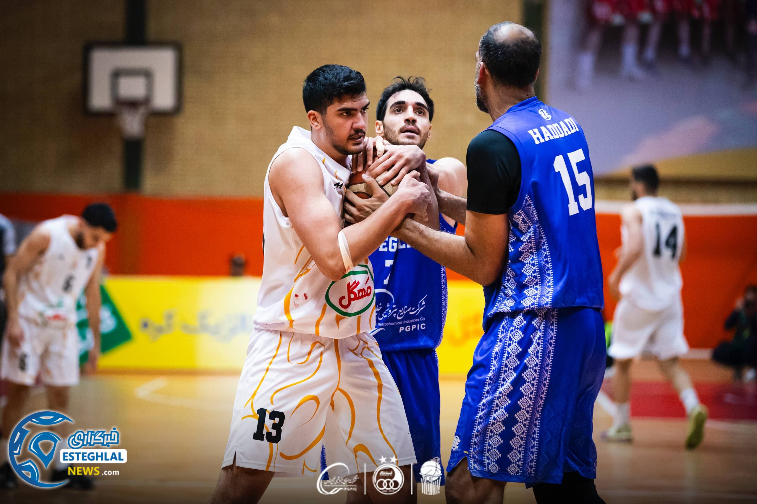 تیم بسکتبال آقایان استقلال