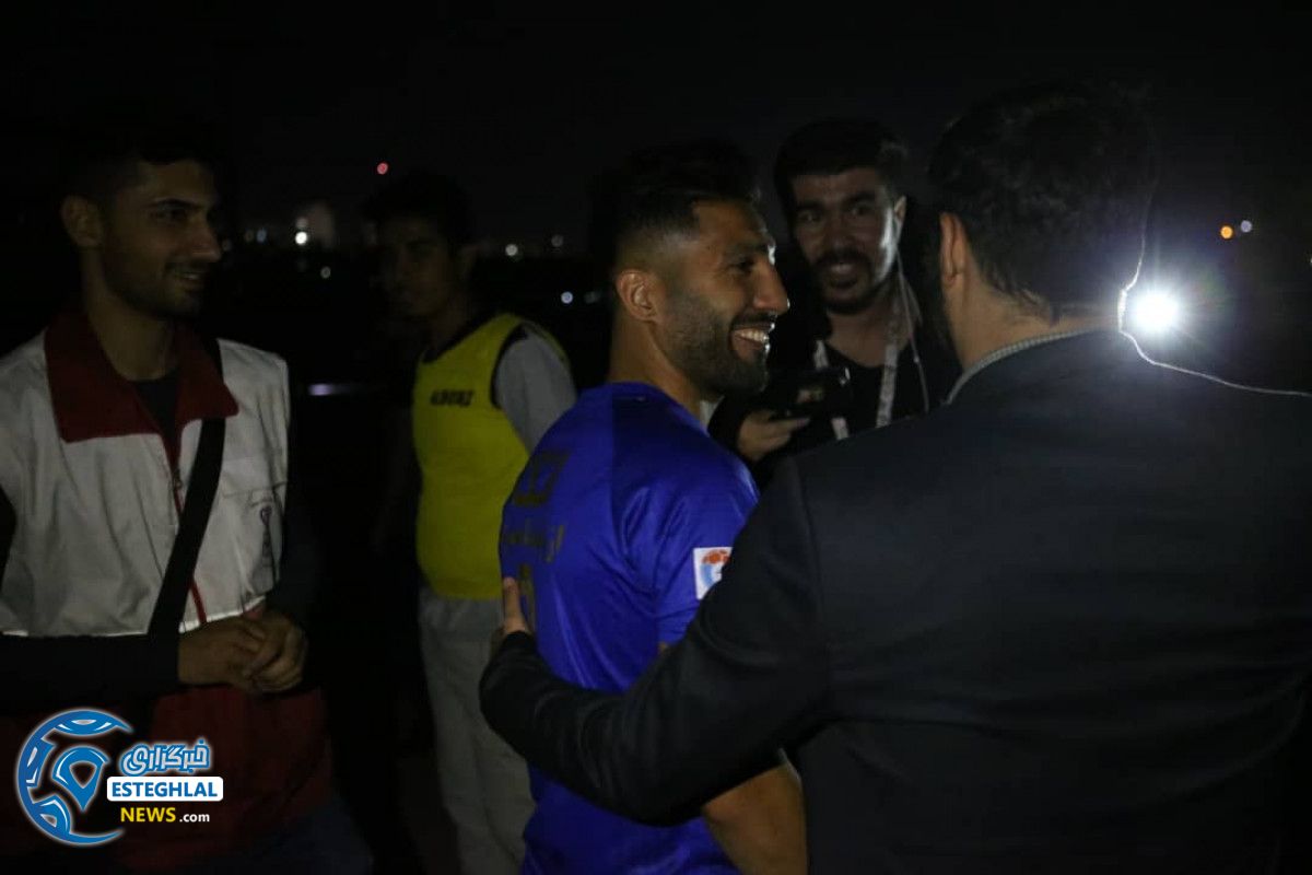 دیدار گل ریحان و استقلال