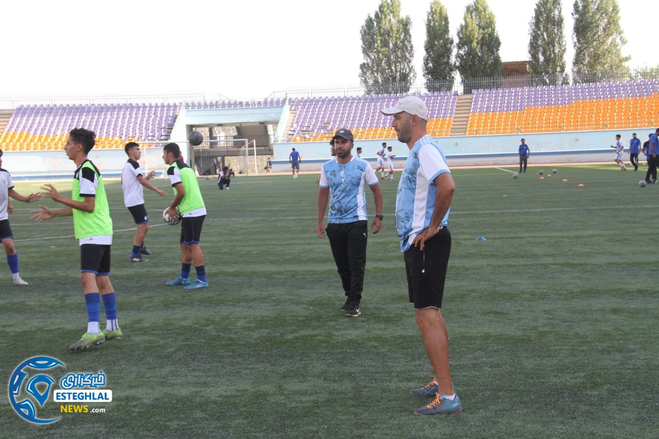 تیم نوجوانان استقلال