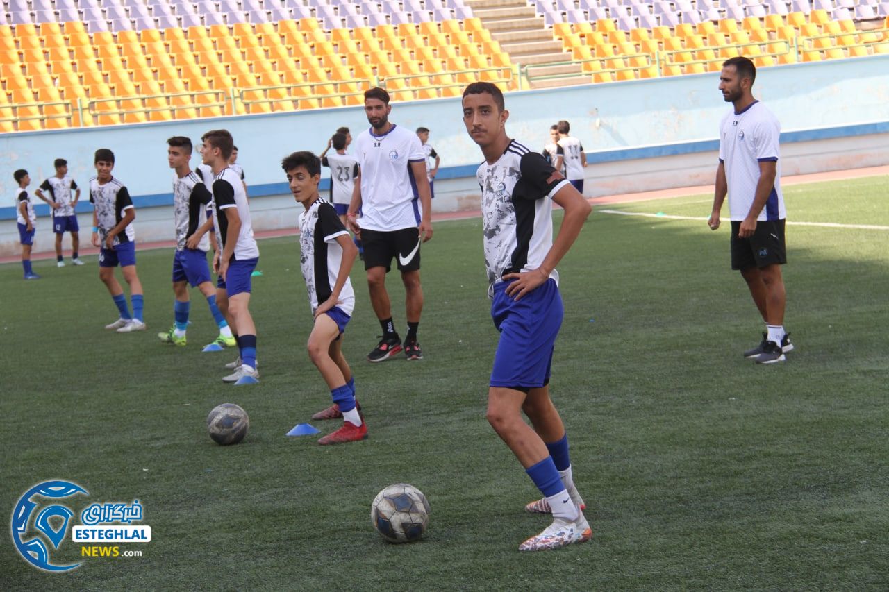 تیم نونهالان استقلال