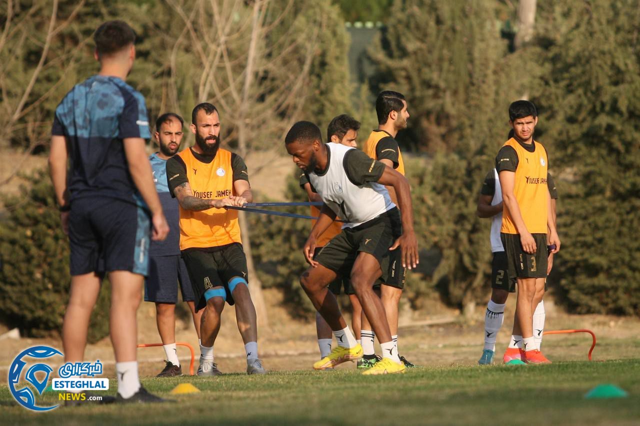 تمرین استقلال