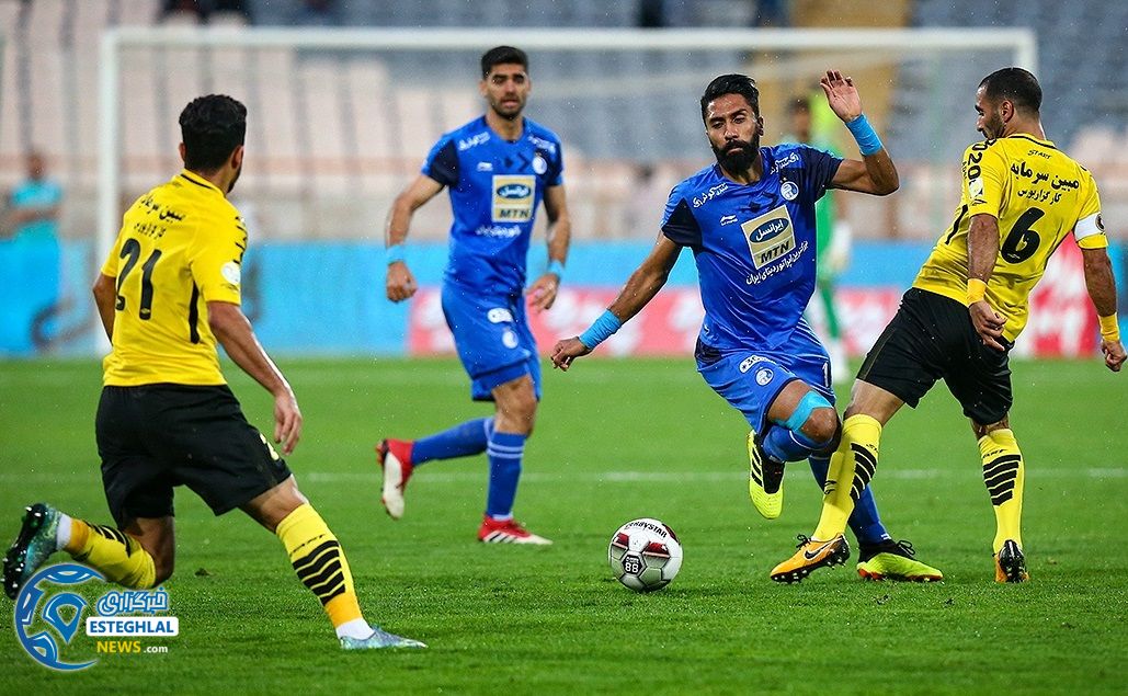 دیدار استقلال و سپاهان