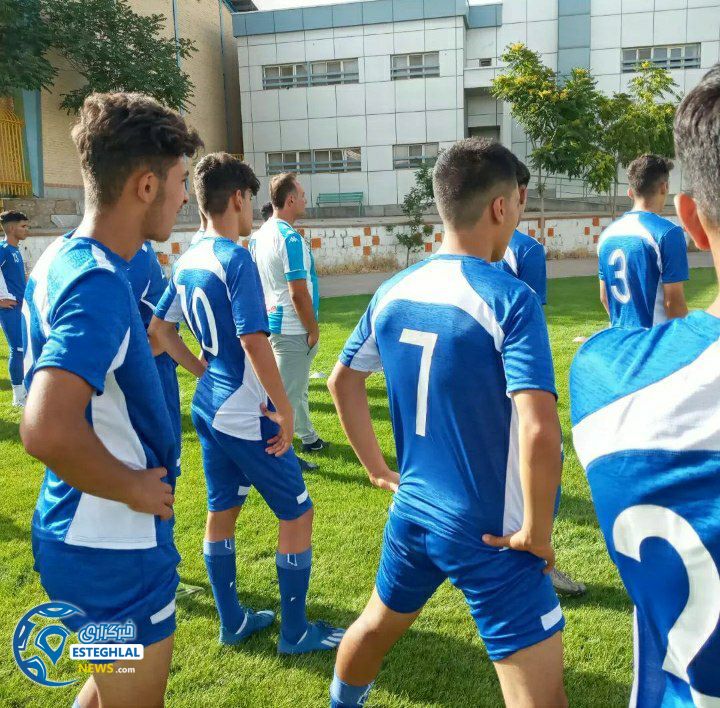 اردوی نوجوانان استقلال