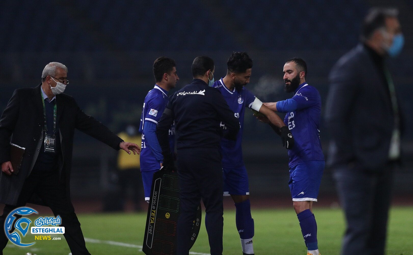 دیدار شهرخودرو و استقلال