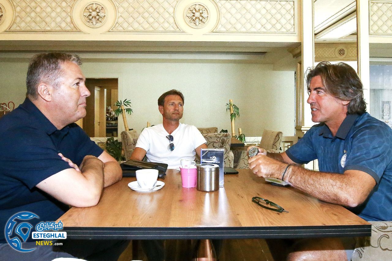 تیم فوتبال استقلال