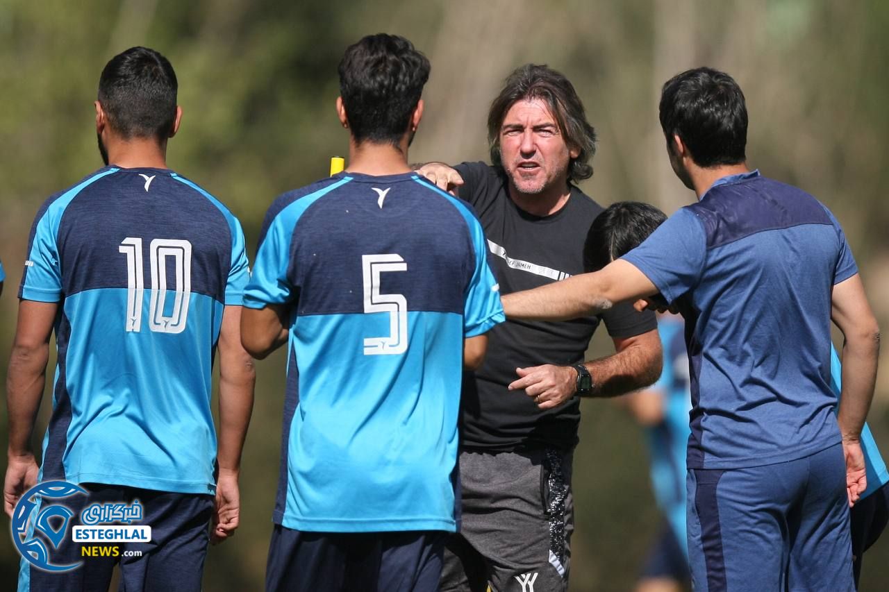 تمرین استقلال