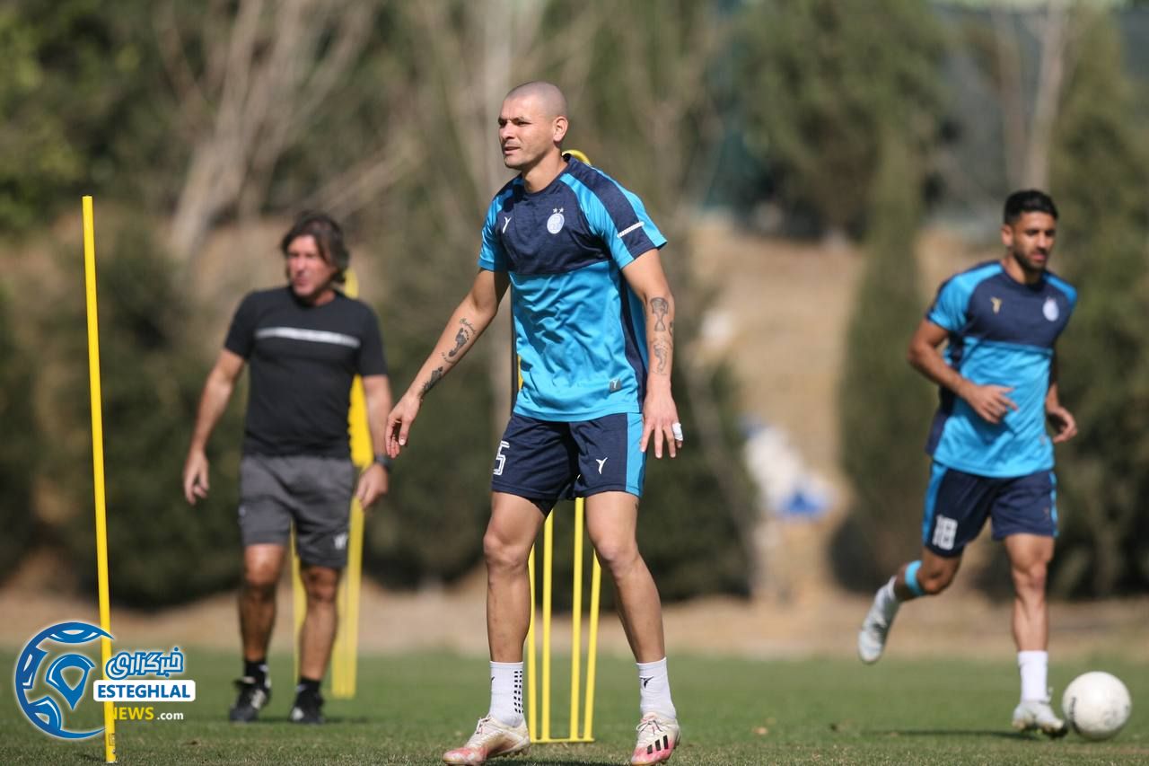 تمرین استقلال