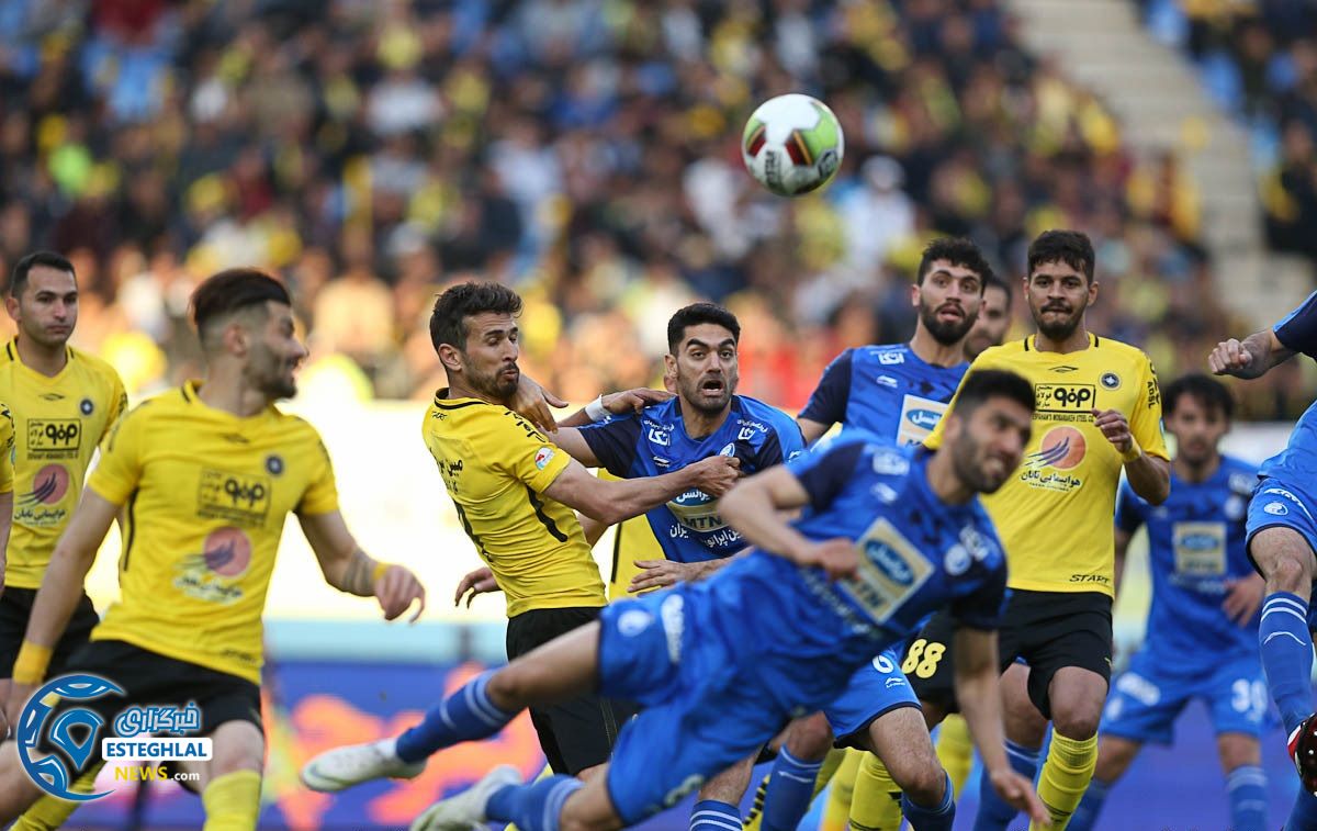 دیدار سپاهان و استقلال