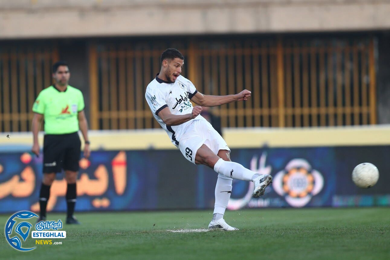 هوادار 1-2 استقلال