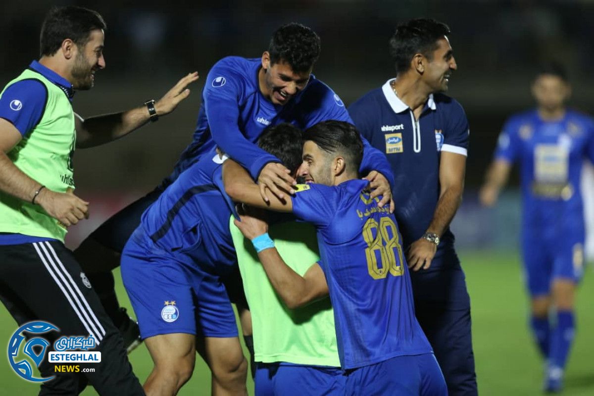 دیدار گل ریحان و استقلال