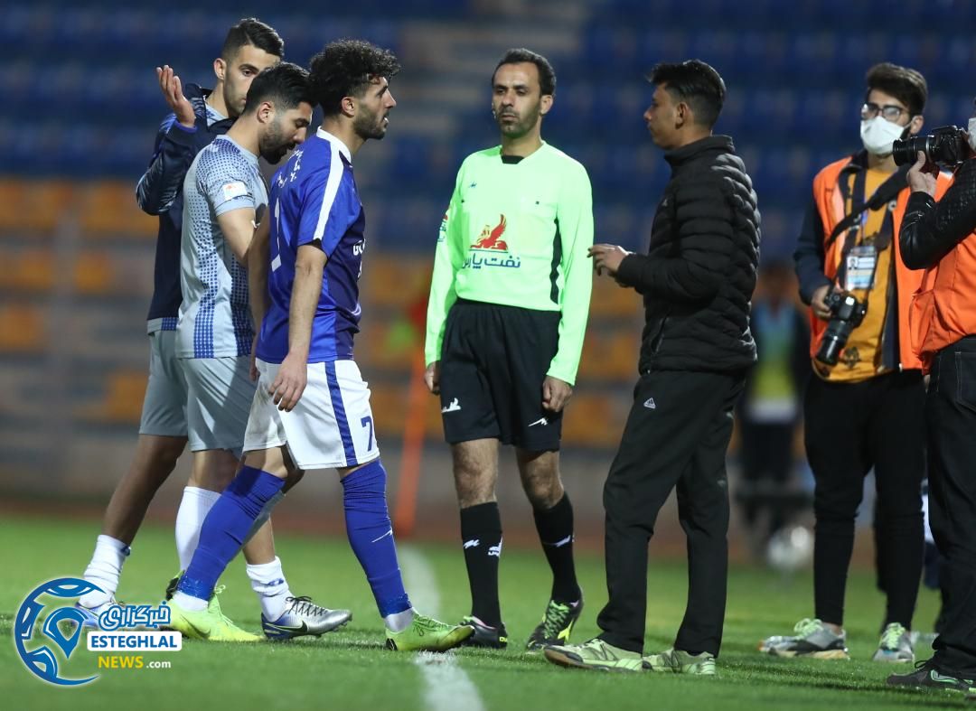 دیدار گل گهر و استقلال