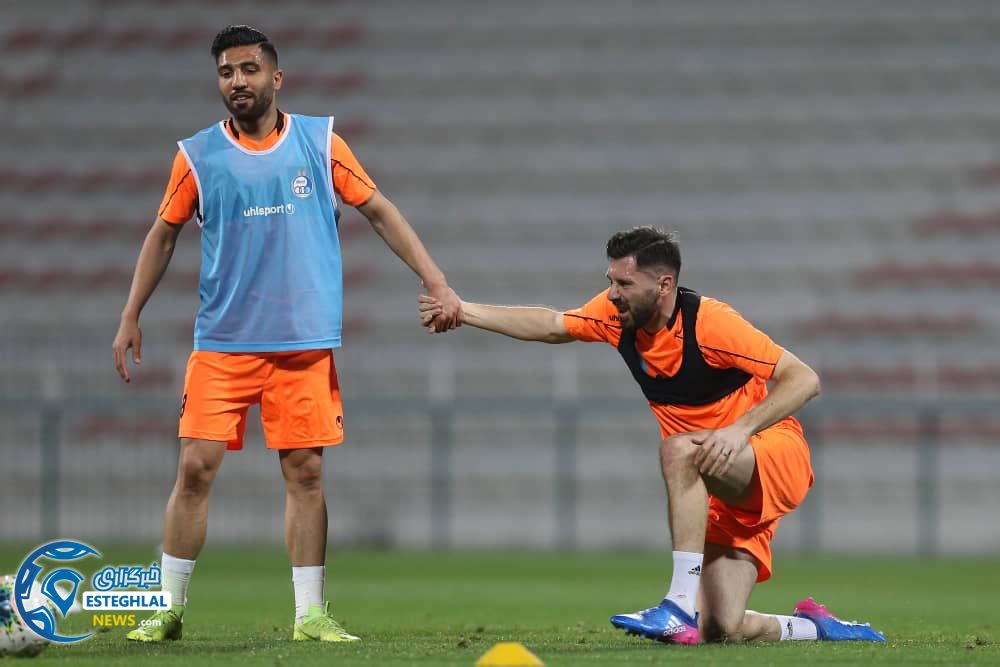 تمرین استقلال در دبی