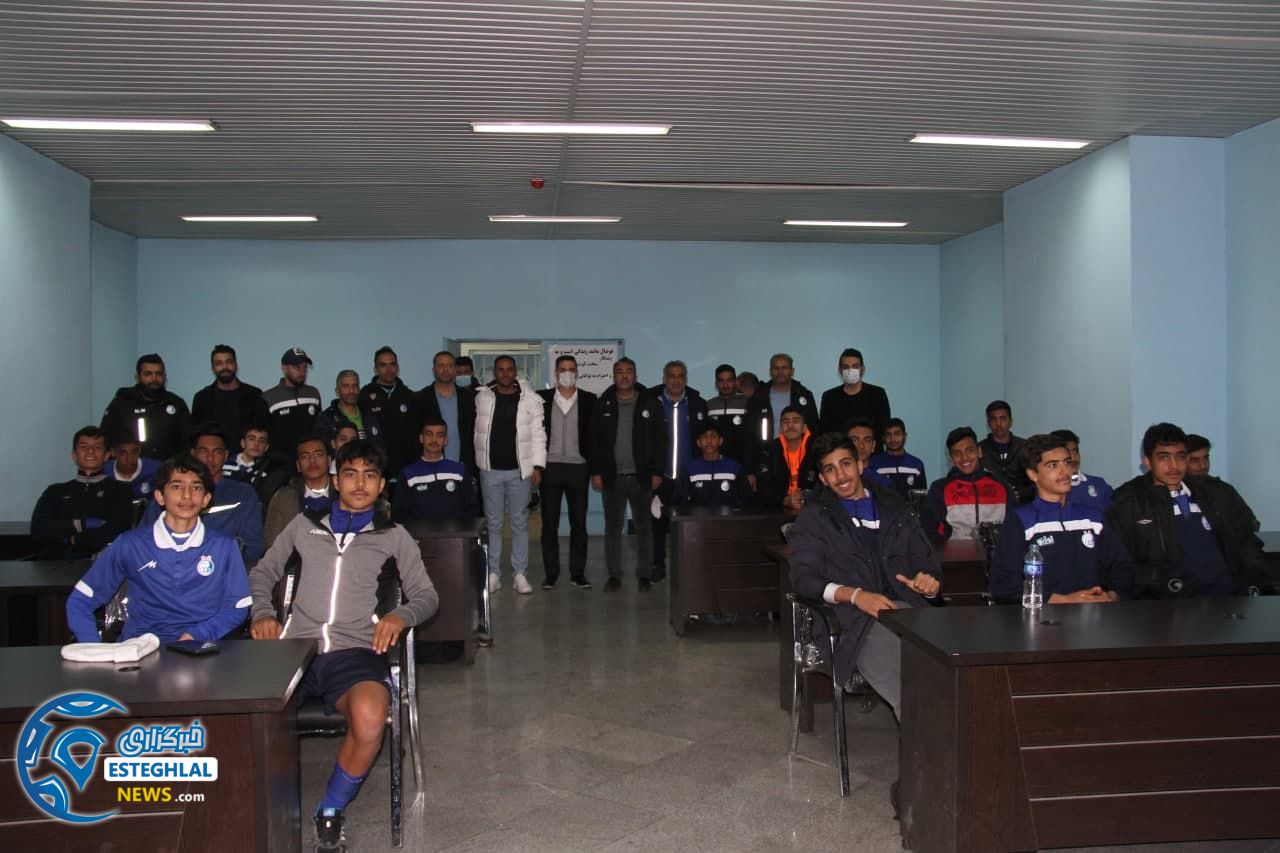 تیم نونهالان استقلال