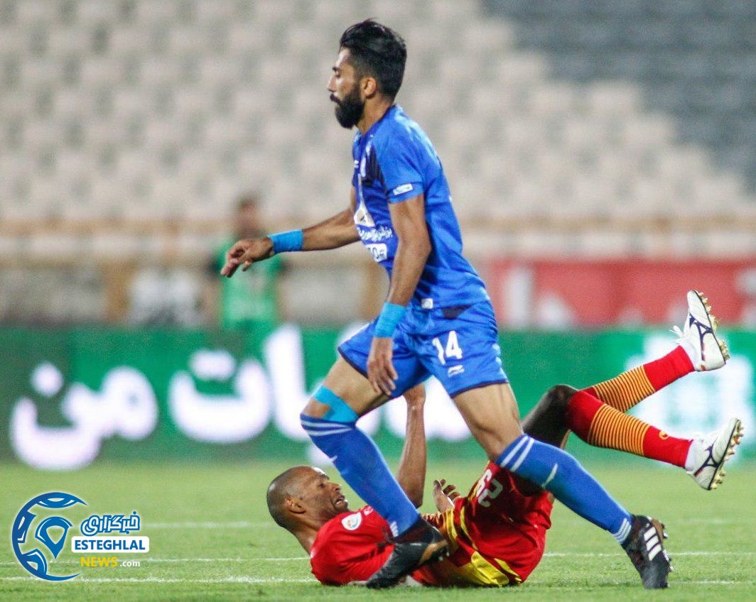 دیدار استقلال و فولاد