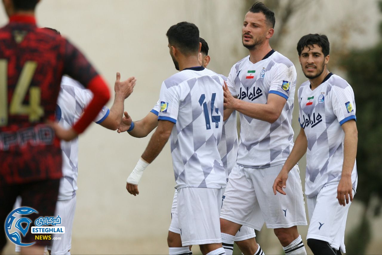 دیدار دوستانه استقلال و اسپاد