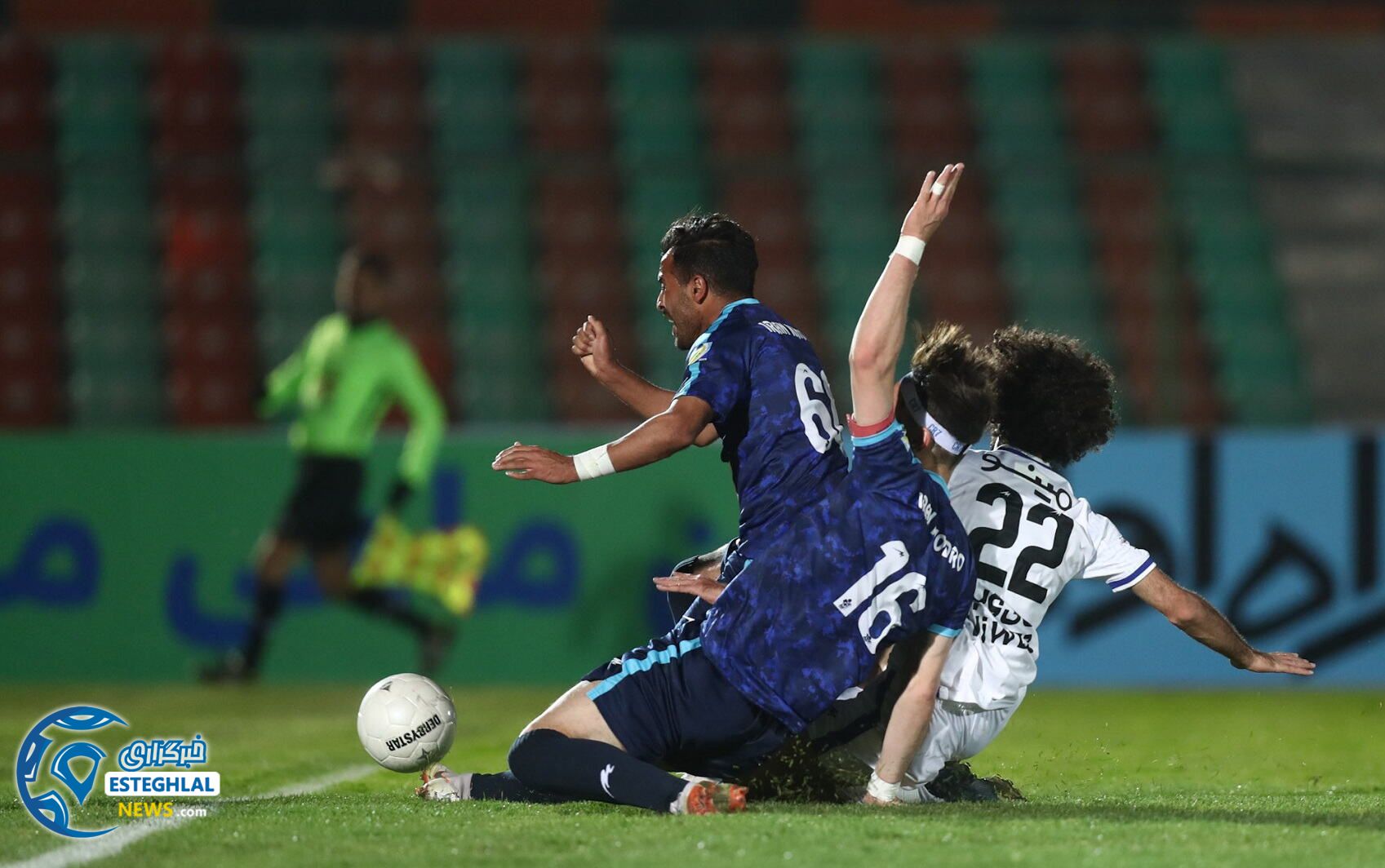 پیکان 1-2 استقلال